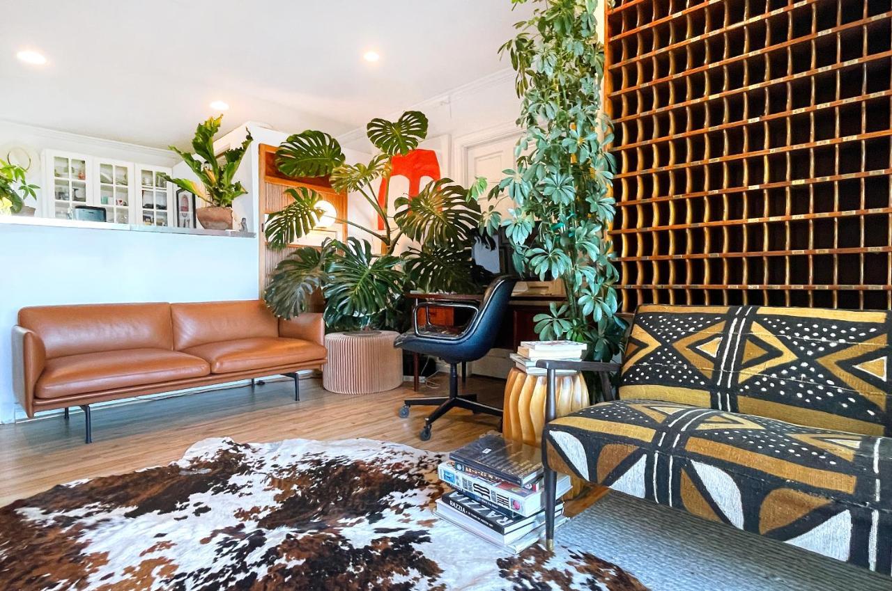 Отель Hollywood Hills 1940S Mansion Лос-Анджелес Экстерьер фото