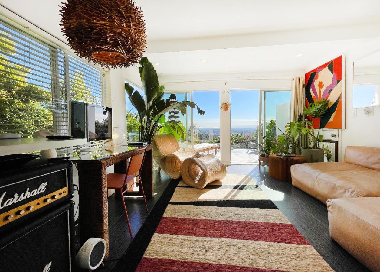 Отель Hollywood Hills 1940S Mansion Лос-Анджелес Экстерьер фото